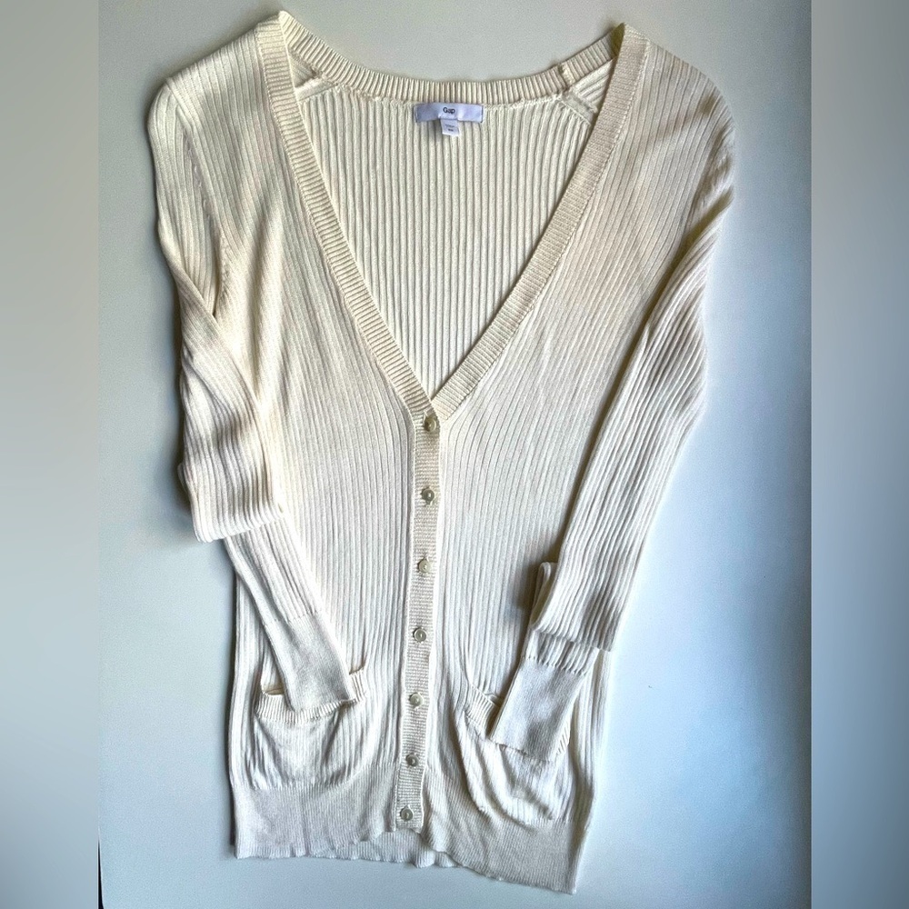 Gap Women’s Cream Ribbed Sweater Cardigan Size XS EUC